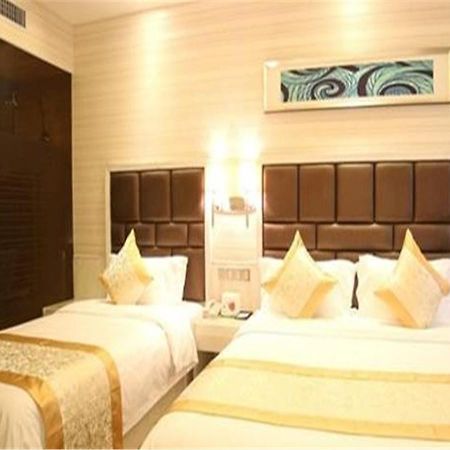 Days Inn Hotspring Сямън Екстериор снимка