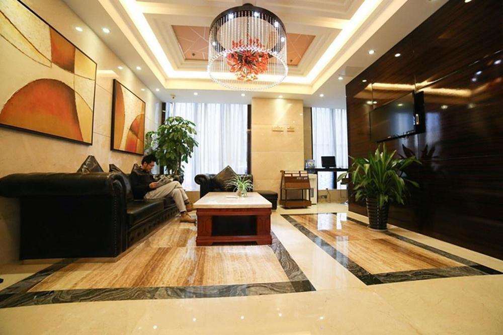 Days Inn Hotspring Сямън Екстериор снимка