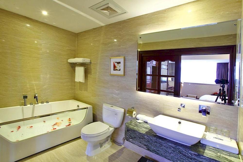 Days Inn Hotspring Сямън Екстериор снимка