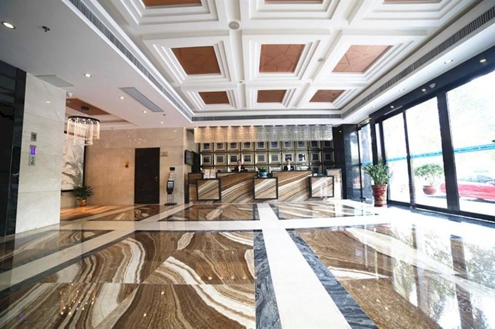 Days Inn Hotspring Сямън Екстериор снимка