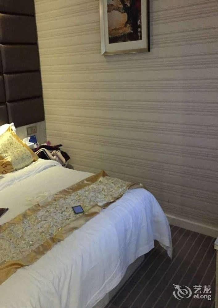 Days Inn Hotspring Сямън Екстериор снимка