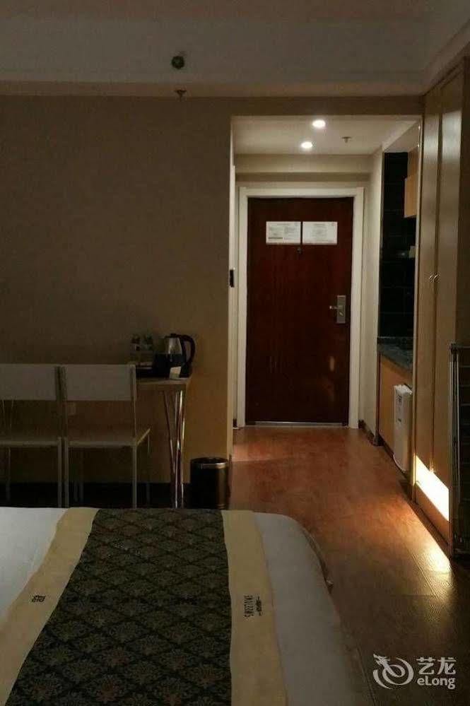 Days Inn Hotspring Сямън Екстериор снимка