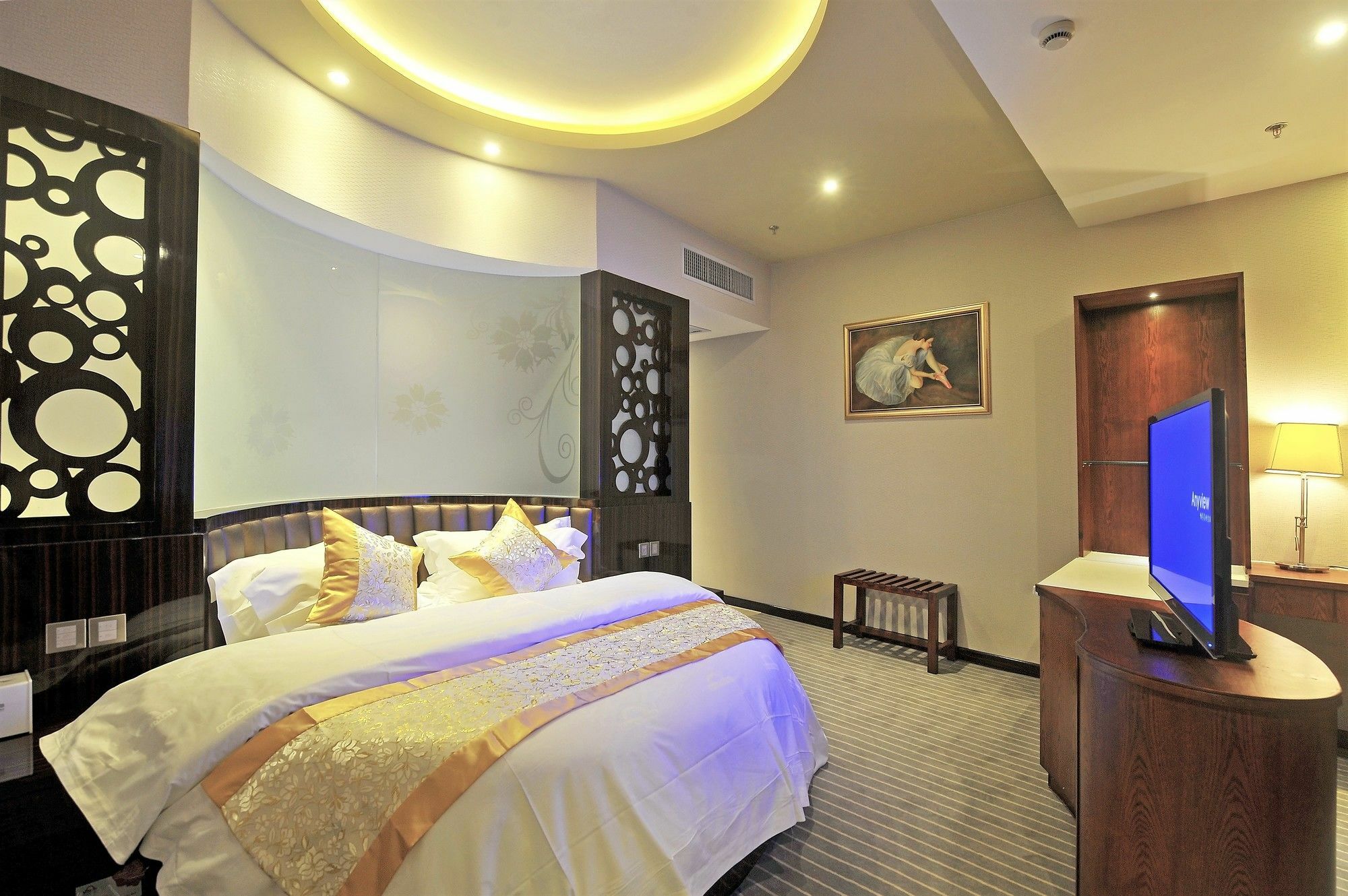 Days Inn Hotspring Сямън Екстериор снимка